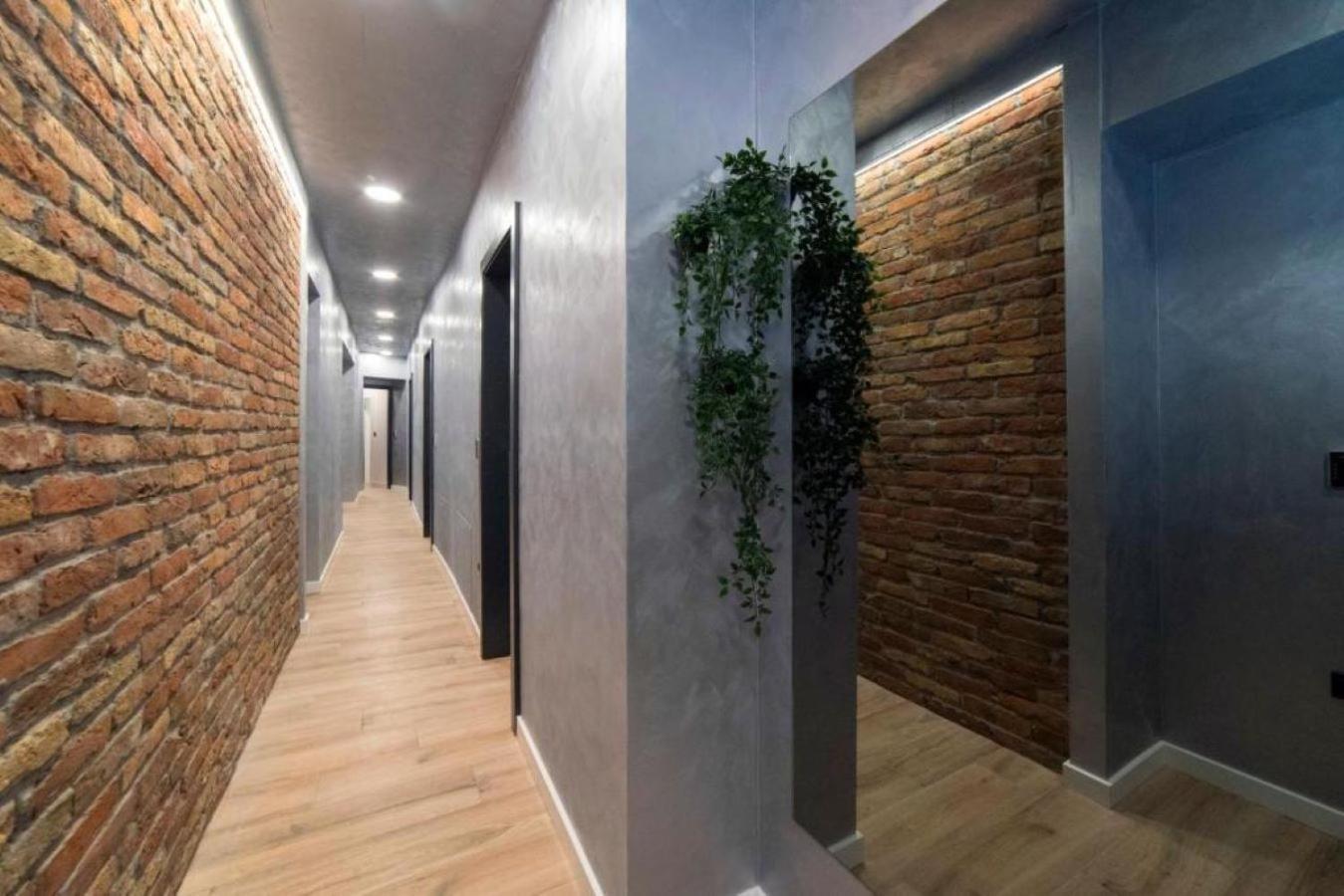 Liberty Apartments, 3rd Floor, No Elevator * Zagreb