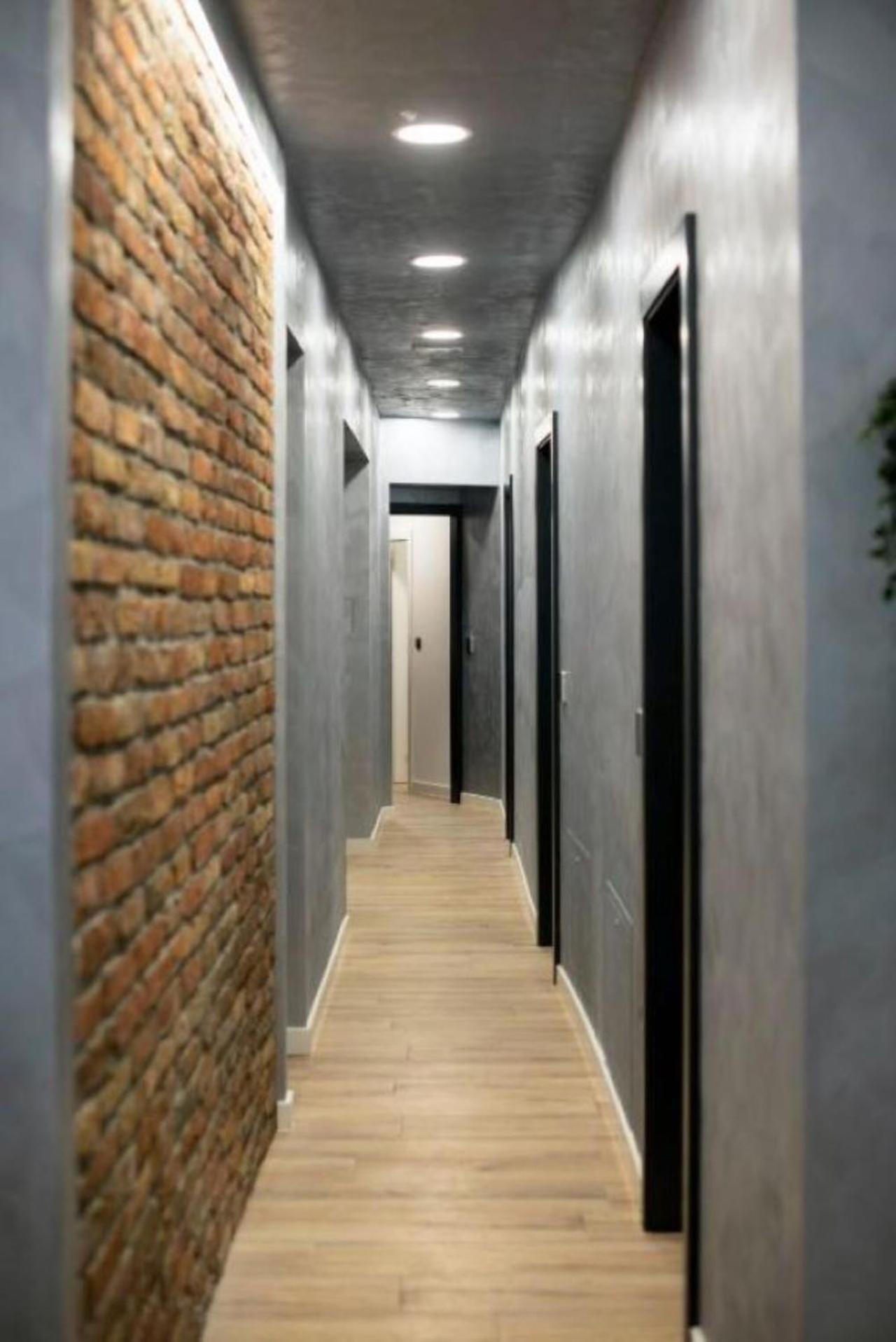 Liberty Apartments, 3rd Floor, No Elevator Apartman